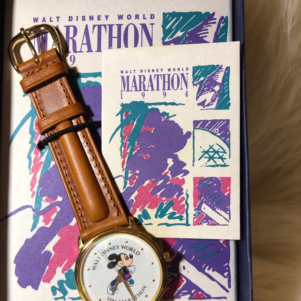 COPY - NWOT WALT DISNEY WORLD 1994 MARATHON WATCH